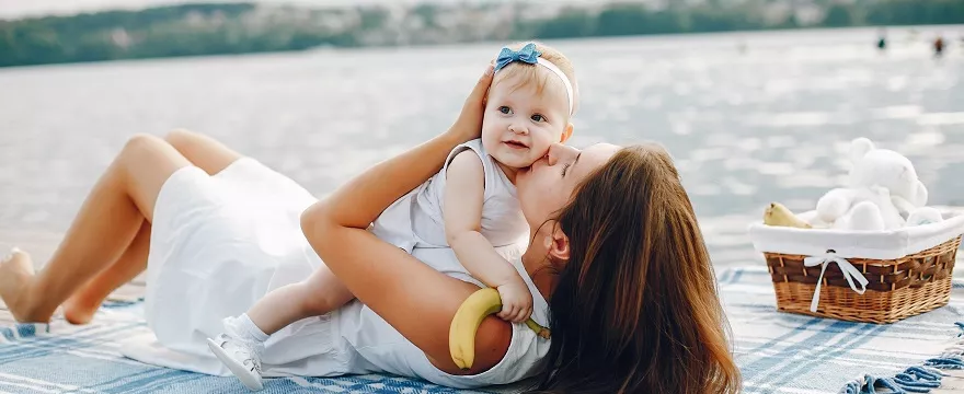 Pielęgnacja wrażliwej skóry dziecka latem: o czym musisz pamiętać?