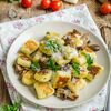 Gnocchi z pieczarkami i serem żółtym